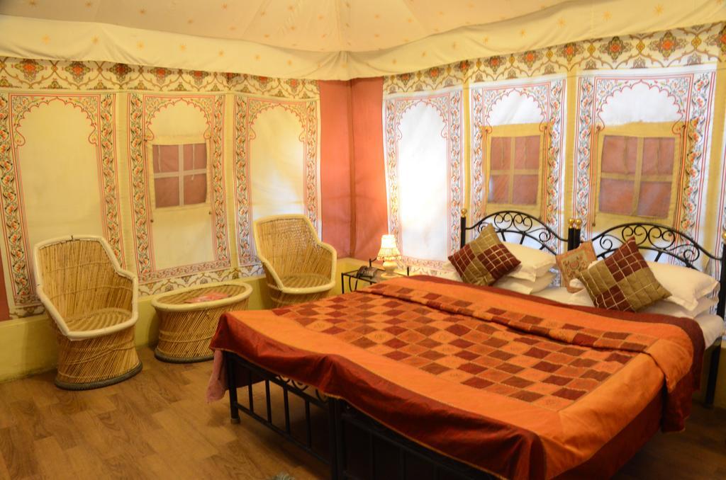 The Aravali Tent Resort Udaipur Phòng bức ảnh