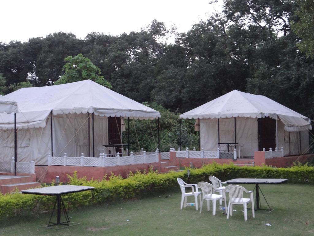 The Aravali Tent Resort Udaipur Phòng bức ảnh